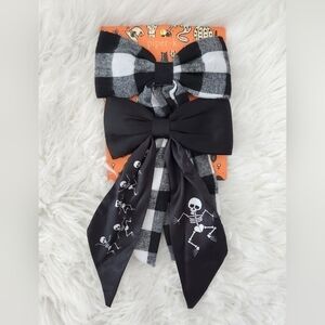 Piper K Halloween Bow Set. Plaid, Skeletons. New.
